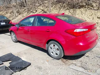 2016 Kia Forte LX z VIN KNAFK4A65G5470047, wystawiony jako IAAI lot #42108081 z przebiegiem 54 870 mil mil oraz . Historia ofert i sprzedaży dostępna na DreamBid. Obrazek 3.