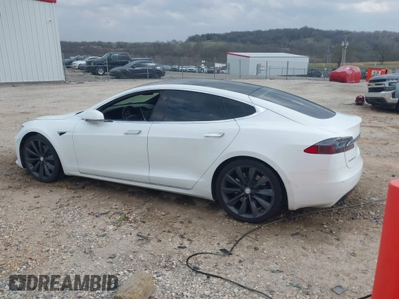 2017 Tesla Model S 100D z VIN 5YJSA1E29HF204797, wystawiony jako IAAI lot #41760296 z przebiegiem 92 587 mil mil oraz . Historia ofert i sprzedaży dostępna na DreamBid. Obrazek 14.