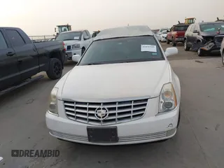 2006 Cadillac DTS Professional z VIN 1GEEH06Y86U500525, wystawiony jako IAAI lot #41835553 z przebiegiem 55 552 mil mil oraz . Historia ofert i sprzedaży dostępna na DreamBid. Obrazek 12.