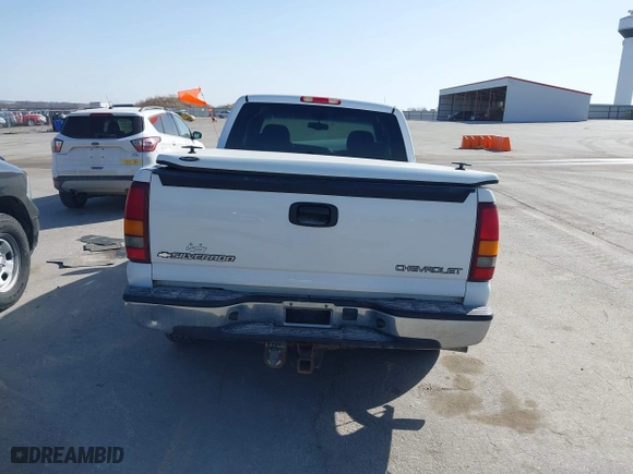 2002 Chevrolet Silverado 1500 LT with VIN 2GCEC19T621426847, listed as a IAAI auction lot 41789966 with 146,870 mi miles. Bid and sale history available at carsss.com. Image 17.