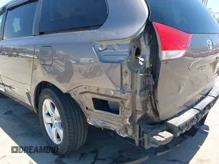 2011 Toyota Sienna LE AAS with VIN 5TDKK3DC3BS049461, listed as a IAAI auction lot 42629071 with 122,023 mi miles and . Bid and sale history available at DreamBid. Image 6.