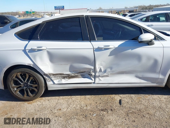 2020 Ford Fusion SE with VIN 3FA6P0HD2LR230033, listed as a IAAI auction lot 41815896 with 78,627 mi miles. Bid and sale history available at carsss.com. Image 6.