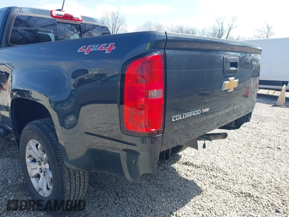 2018 Chevrolet Colorado 4WD LT with VIN 1GCHTCEN1J1111605, listed as a IAAI auction lot 41923283 with 66,604 mi miles. Bid and sale history available at carsss.com. Image 19.