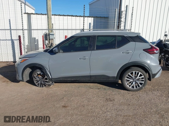 2021 Nissan Kicks SV with VIN 3N1CP5CV5ML508201, listed as a IAAI auction lot 41724301 with 37,522 mi miles. Bid and sale history available at carsss.com. Image 14.