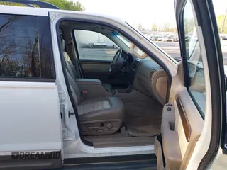 2003 Ford Explorer Eddie Bauer with VIN 1FMZU74W33ZB04853, listed as a IAAI auction lot 42210642 with 172,842 mi miles and . Bid and sale history available at DreamBid. Image 5.