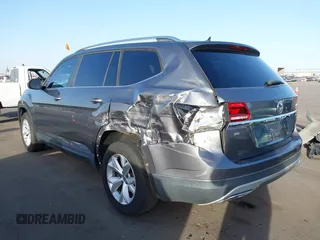 2018 Volkswagen Atlas SE with VIN 1V2DR2CA8JC502499, listed as a IAAI auction lot 41562852 with 142,362 mi miles and . Bid and sale history available at DreamBid. Image 6.