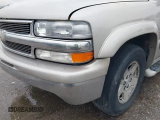2005 Chevrolet Suburban LS with VIN 3GNEC16Z75G133051, listed as a IAAI auction lot 41415463 with 137,792 mi miles and . Bid and sale history available at DreamBid. Image 12.