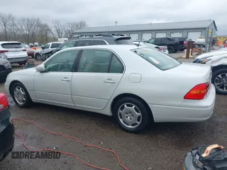 2002 Lexus LS 430 z VIN JTHBN30F020052519, wystawiony jako IAAI lot #41920819 z przebiegiem 254 280 mil mil oraz . Historia ofert i sprzedaży dostępna na DreamBid. Obrazek 14.