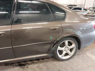 2008 Subaru Legacy Limited z VIN 4S3BL626487210172, wystawiony jako IAAI lot #41598816 z przebiegiem 182 850 mil mil oraz . Historia ofert i sprzedaży dostępna na DreamBid. Obrazek 6.