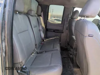 2019 Ford F-250 XL z VIN 1FT7X2B67KEC11385, wystawiony jako Copart lot #52757505 z przebiegiem 160 083 mil mil oraz Czysty tytuł • Clean title. Historia ofert i sprzedaży dostępna na DreamBid. Obrazek 10.