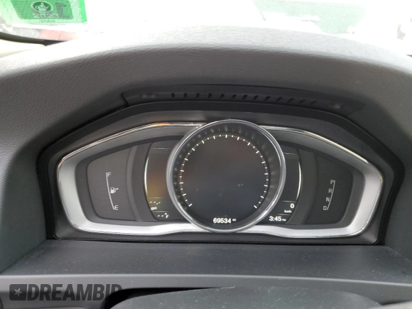 2018 Volvo V60 Dynamic with VIN YV140MEL1J2398668, listed as a Copart auction lot 39866883 with 69,534 mi miles. Bid and sale history available at carsss.com. Image 9.