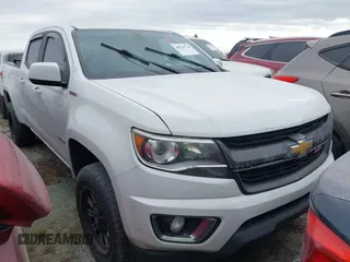 2017 Chevrolet Colorado 2WD Z71 z VIN 1GCGSDE18H1149666, wystawiony jako IAAI lot #40526720 z przebiegiem 142 451 mil mil oraz . Historia ofert i sprzedaży dostępna na DreamBid. Obrazek 1.