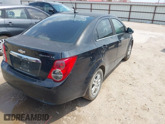 2013 Chevrolet Sonic LT with VIN 1G1JC5SH6D4245940, listed as a IAAI auction lot 42124231 with 1 mi miles. Bid and sale history available at carsss.com. Image 4.