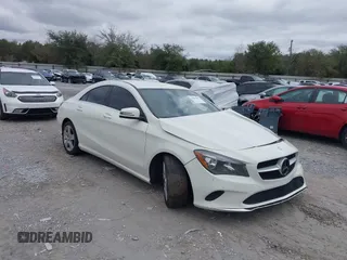 2017 Mercedes-Benz CLA 250 z VIN WDDSJ4EB4HN421599, wystawiony jako IAAI lot #41642682 z przebiegiem 104 242 mil mil oraz . Historia ofert i sprzedaży dostępna na DreamBid. Obrazek 1.
