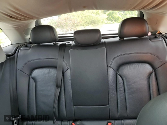 2017 Audi Q3 Premium z VIN WA1BCCFS1HR011987, wystawiony jako Copart lot #55791495 z przebiegiem 107 864 mil mil oraz Szkoda całkowita • Salvage title. Historia ofert i sprzedaży dostępna na DreamBid. Obrazek 10.
