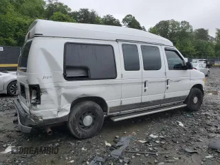 2000 Ford Econoline Cargo Recreational z VIN 1FDRE14L3YHA17676, wystawiony jako Copart lot #58571465 z przebiegiem 174 129 mil mil oraz Szkoda całkowita • Salvage title. Historia ofert i sprzedaży dostępna na DreamBid. Obrazek 3.