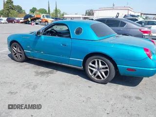2004 Ford Thunderbird Deluxe with VIN 1FAHP60A14Y106321, listed as a IAAI auction lot 42086505 with 1 mi miles. Bid and sale history available at carsss.com. Image 13.