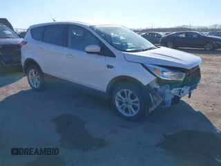 2019 Ford Escape SE z VIN 1FMCU9GD3KUC47731, wystawiony jako IAAI lot #41694244 z przebiegiem 77 059 mil mil oraz . Historia ofert i sprzedaży dostępna na DreamBid. Obrazek 1.