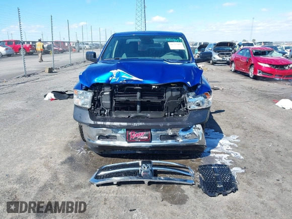 2018 Ram 1500 Express z VIN 1C6RR6KT7JS160672, wystawiony jako IAAI lot #41717485 z przebiegiem 141 712 mil mil oraz . Historia ofert i sprzedaży dostępna na DreamBid. Obrazek 12.
