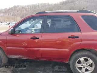2010 Kia Sportage LX with VIN KNDKGCA39A7702017, listed as a IAAI auction lot 41596204 with 117,670 mi miles and . Bid and sale history available at carsss.com. Image 14.