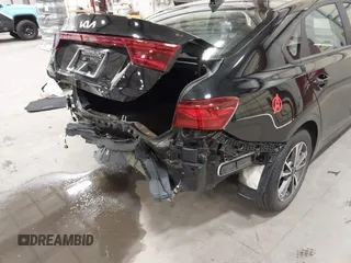 2023 Kia Forte LXS z VIN 3KPF24AD4PE646186, wystawiony jako IAAI lot #42137342 z przebiegiem 15 866 mil mil oraz . Historia ofert i sprzedaży dostępna na DreamBid. Obrazek 19.