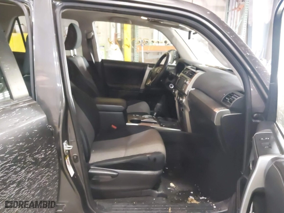 2019 Toyota 4Runner SR5 with VIN JTEZU5JRXK5192308, listed as a IAAI auction lot 41327678 with 127,320 mi miles. Bid and sale history available at carsss.com. Image 5.