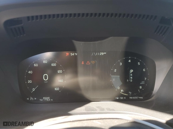 2019 Volvo XC60 R-Design with VIN LYV102RM6KB320967, listed as a Copart auction lot 43350595 with 65,640 mi miles and Salvage Title. Bid and sale history available at carsss.com. Image 9.