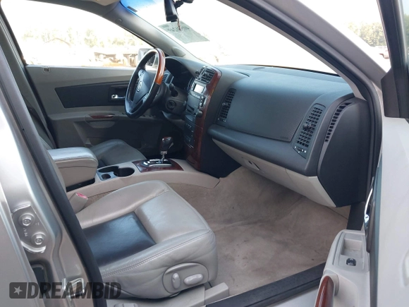 2006 Cadillac CTS with VIN 1G6DM57T160178305, listed as a IAAI auction lot 40526249 with 130,237 mi miles. Bid and sale history available at carsss.com. Image 5.