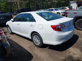 2012 Toyota Camry Hybrid XLE with VIN 4T1BD1FK4CU040019, listed as a IAAI auction lot 41869225 with 95,326 mi miles. Bid and sale history available at carsss.com. Image 3.