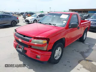 2005 Chevrolet Colorado Z85 z VIN 1GCCS148058231647, wystawiony jako IAAI lot #42027464 z przebiegiem 165 295 mil mil oraz . Historia ofert i sprzedaży dostępna na DreamBid. Obrazek 2.