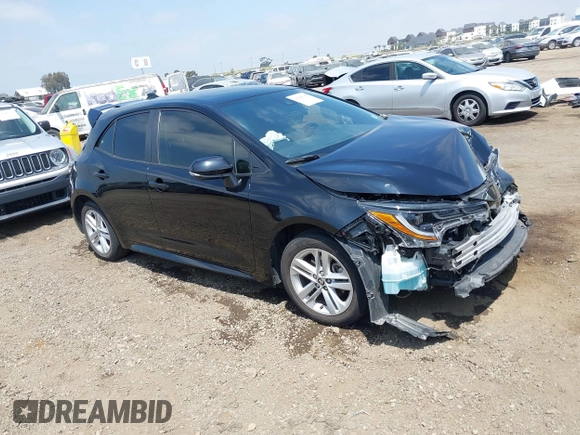2022 Toyota Corolla Hatchback SE with VIN JTNB4MBE0N3166758, listed as a IAAI auction lot 39296188 with 20,401 mi miles. Bid and sale history available at carsss.com. Image 1.