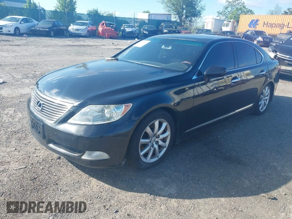 2009 Lexus LS 460 с VIN JTHCL46F895001922, выставлен на аукционе IAAI как лот 42273978 с пробегом Не указан миль и . История ставок и продаж доступна на DreamBid. Изображение 17.