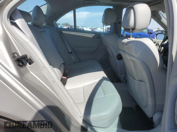 2006 Mercedes-Benz C 230 Sport с VIN WDBRF52H56E022348, выставлен на аукционе Copart как лот 58210695 с пробегом 97 325 миль миль и Списание • Salvage title. История ставок и продаж доступна на DreamBid. Изображение 10.