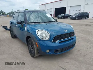 2012 MINI Countryman S with VIN WMWZC3C56CWM27592, listed as a IAAI auction lot 42175396 with 147,600 mi miles and . Bid and sale history available at DreamBid. Image 1.