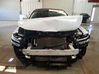 2022 Genesis G70 2.0T with VIN KMTG34TA2NU088116, listed as a Copart auction lot 78257514 with 83,335 mi miles and Clean Title. Bid and sale history available at carsss.com. Image 5.