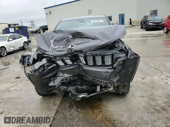 2019 Jeep Grand Cherokee Altitude z VIN 1C4RJEAG4KC811167, wystawiony jako Copart lot #55943695 z przebiegiem 131 090 mil mil oraz Szkoda całkowita • Salvage title. Historia ofert i sprzedaży dostępna na DreamBid. Obrazek 13.
