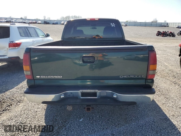 2001 Chevrolet Silverado 1500 LS with VIN 2GCEC19T011322644, listed as a Copart auction lot 52231035 with 234,521 mi miles and Salvage Title. Bid and sale history available at DreamBid. Image 6.
