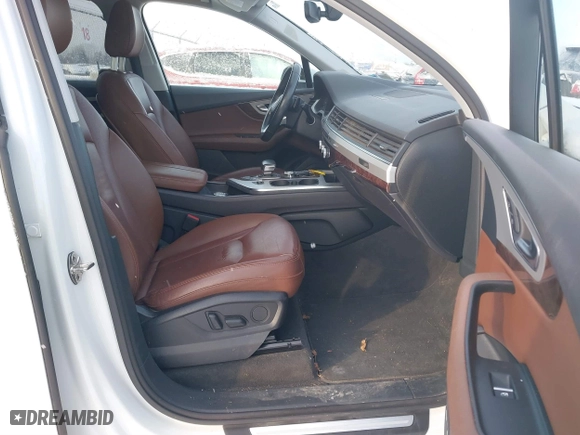 2018 Audi Q7 Premium Plus with VIN WA1LHAF77JD004096, listed as a IAAI auction lot 41376622 with 92,615 mi miles. Bid and sale history available at carsss.com. Image 5.