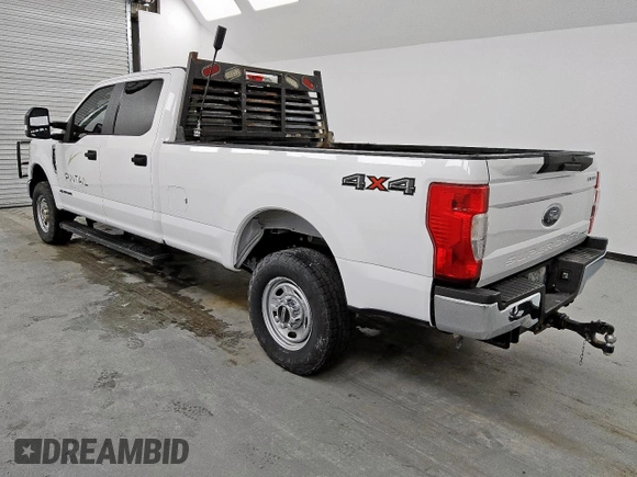 2022 Ford F-250 XL with VIN 1FT7W2BT3NEC38239, listed as a Copart auction lot 63423635 with 104,967 mi miles and Clean title. Bid and sale history available at DreamBid. Image 2.