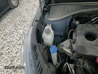 2019 Kia Sorento L z VIN 5XYPG4A31KG598056, wystawiony jako Copart lot #84757315 z przebiegiem 111 305 mil mil oraz Czysty tytuł • Clean title. Historia ofert i sprzedaży dostępna na DreamBid. Obrazek 14.