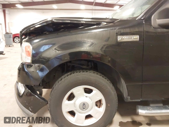 2004 Ford F-150 XL with VIN 1FTRF12W94NC05354, listed as a IAAI auction lot 41936926 with 105,846 mi miles. Bid and sale history available at carsss.com. Image 19.