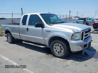 2005 Ford F-250 XL с VIN 1FTSX20555EC81170, выставлен на аукционе IAAI как лот 42603180 с пробегом 111 720 миль миль и . История ставок и продаж доступна на DreamBid. Изображение 1.