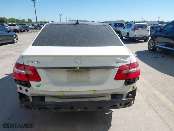 2013 Mercedes-Benz E-Class E 350 Luxury with VIN WDDHF8JB6DA680430, listed as a IAAI auction lot 41837189 with 83,492 mi miles. Bid and sale history available at carsss.com. Image 17.