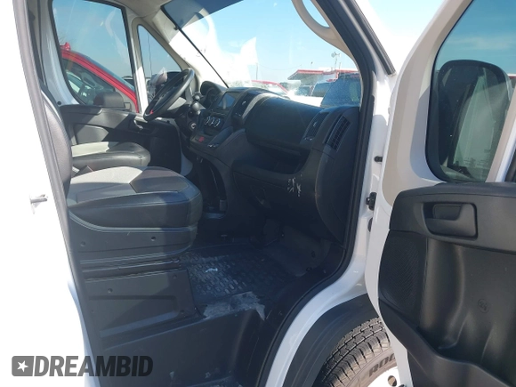 2018 Ram ProMaster Cargo with VIN 3C6TRVAG0JE110770, listed as a IAAI auction lot 41268805 with 228,304 mi miles and . Bid and sale history available at DreamBid. Image 5.