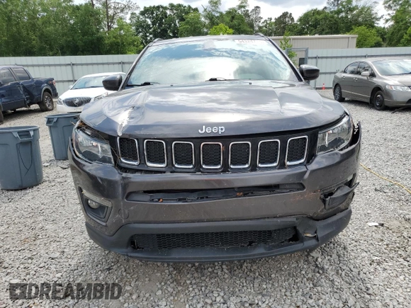 2021 Jeep Compass Latitude z VIN 3C4NJCBB4MT604629, wystawiony jako Copart lot #54324715 z przebiegiem 83 740 mil mil oraz Szkoda całkowita • Salvage title. Historia ofert i sprzedaży dostępna na DreamBid. Obrazek 5.