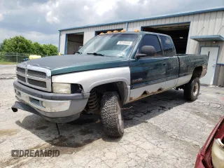 2000 Dodge 2500 z VIN 3B7KF2368YG133289, wystawiony jako Copart lot #60199325 z przebiegiem 342 985 mil mil oraz Szkoda całkowita • Salvage title. Historia ofert i sprzedaży dostępna na DreamBid. Obrazek 1.