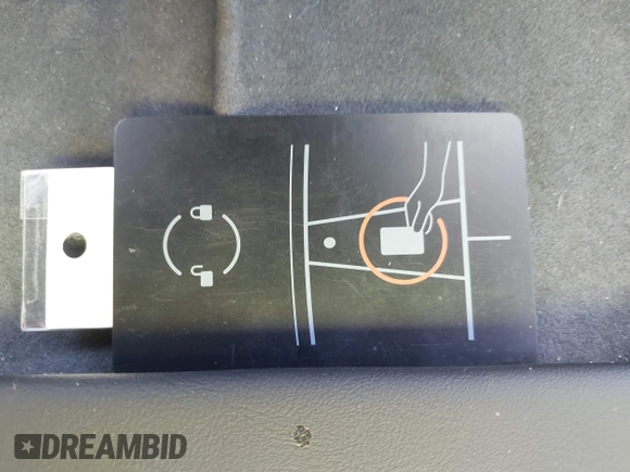 2024 Tesla Model Y Long Range z VIN 7SAYGDEE2RF992489, wystawiony jako IAAI lot #42258232 z przebiegiem 14 771 mil mil oraz . Historia ofert i sprzedaży dostępna na DreamBid. Obrazek 11.