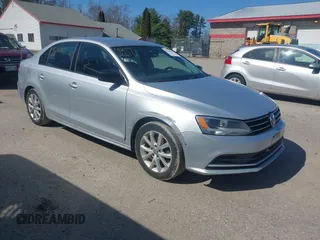 2015 Volkswagen Jetta Sedan 1.8T SE with VIN 3VWD17AJ0FM329783, listed as a IAAI auction lot 42142611 with 217,610 mi miles. Bid and sale history available at carsss.com. Image 1.