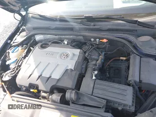 2014 Volkswagen Jetta TDI w/Premium/Nav with VIN 3VWLL7AJ3EM381929, listed as a IAAI auction lot 42539178 with 101,851 mi miles and . Bid and sale history available at DreamBid. Image 10.