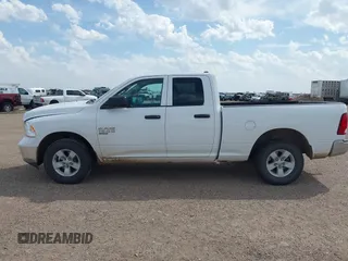 2019 Ram 1500 Tradesman z VIN 1C6RR7FG6KS590438, wystawiony jako IAAI lot #42086963 z przebiegiem 81 328 mil mil oraz . Historia ofert i sprzedaży dostępna na DreamBid. Obrazek 14.